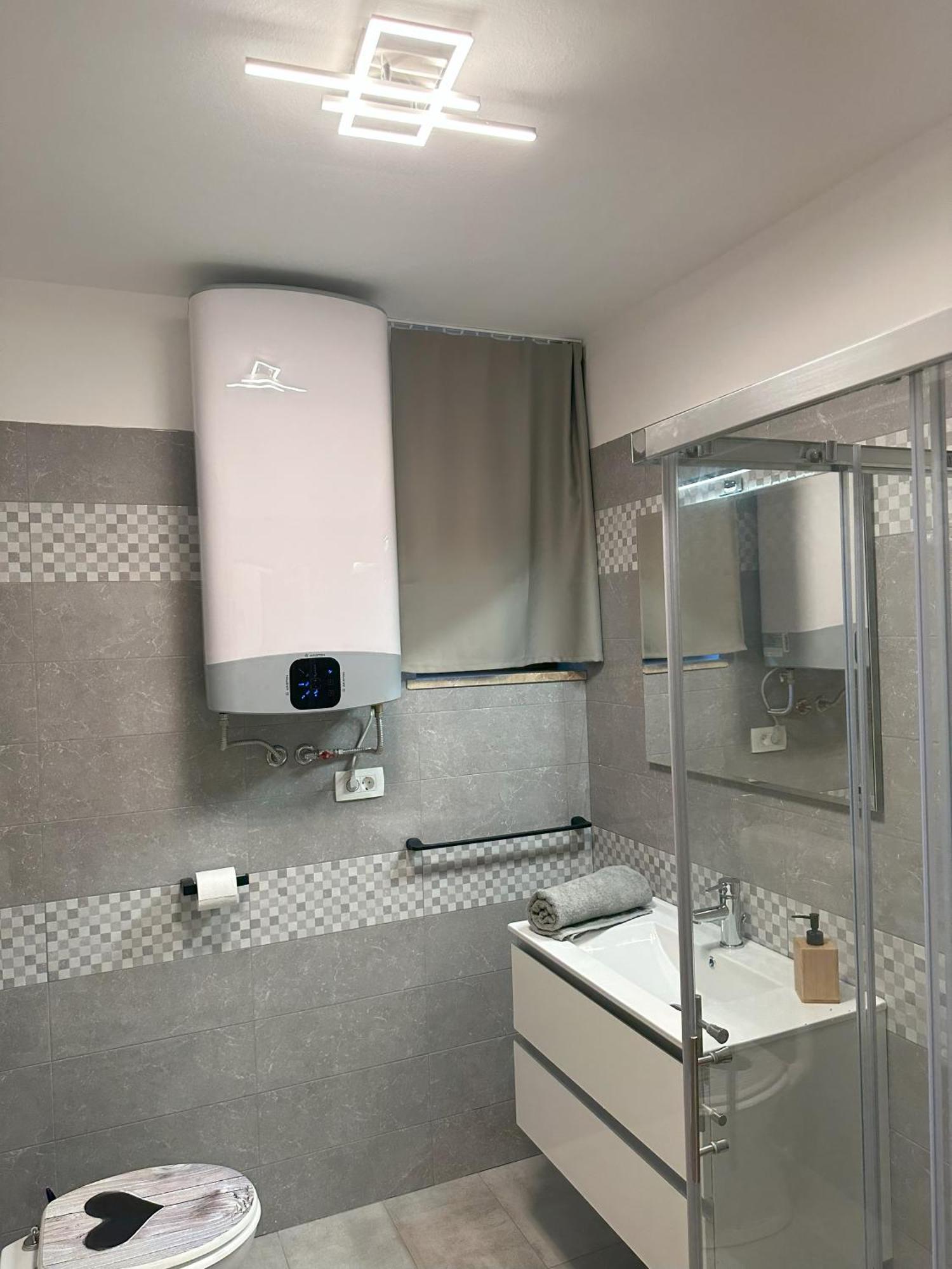 Apartma Anze Samec Dobravlje Εξωτερικό φωτογραφία